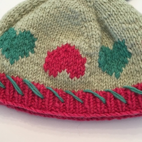 EVEREST DESIGNS Wool Heart Beanie Hat For Kids - Picture 4 of 8
